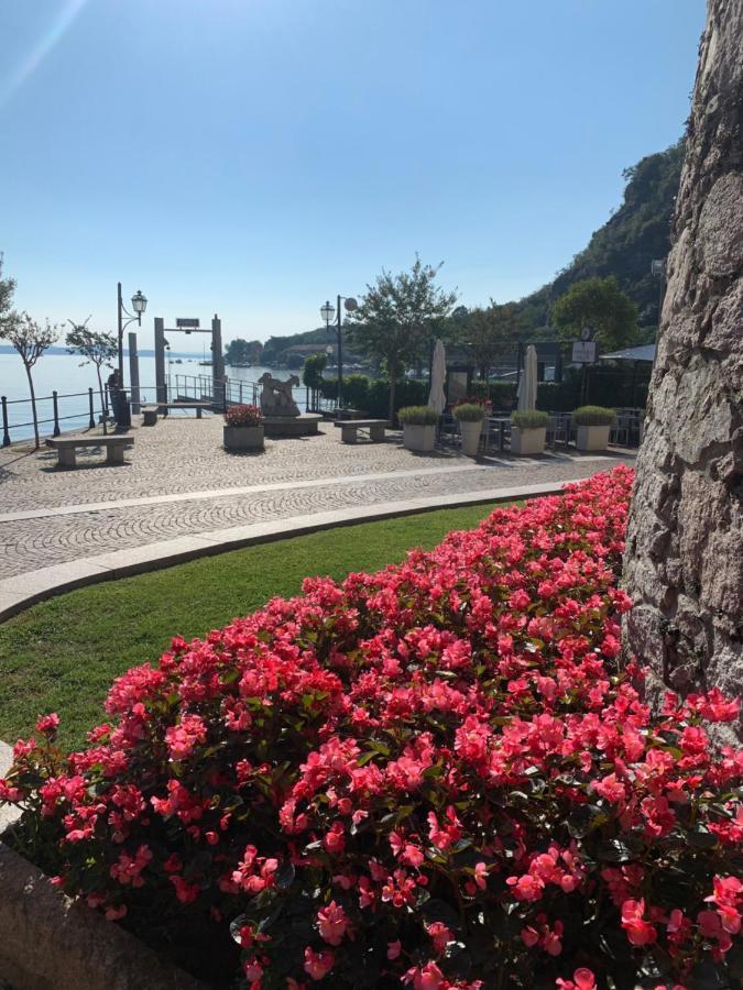La Feriolina - Appartamento Al Lago Con Giardino Privato Baveno Luaran gambar