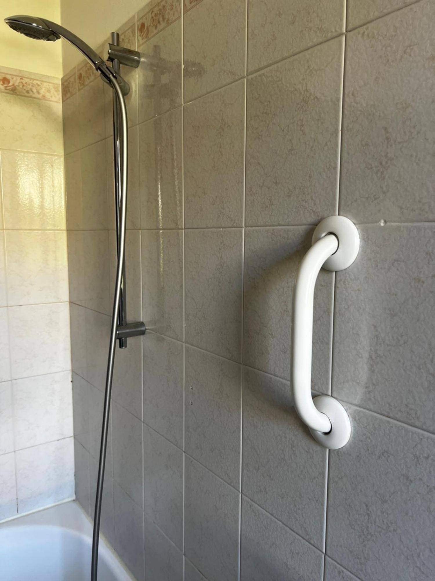 La Feriolina - Appartamento Al Lago Con Giardino Privato Baveno Luaran gambar